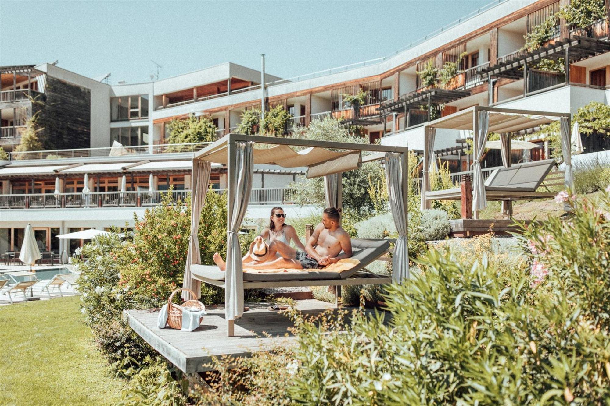 Biohotel Theiner'S Garten Lana Exterior foto